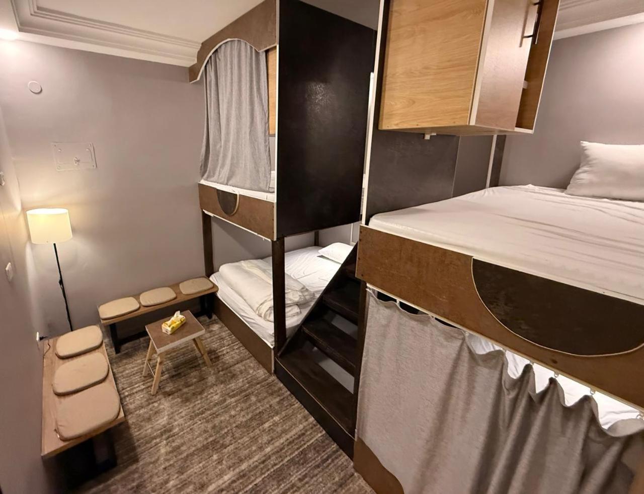 Beit Ahlan Hotel Аман Екстериор снимка