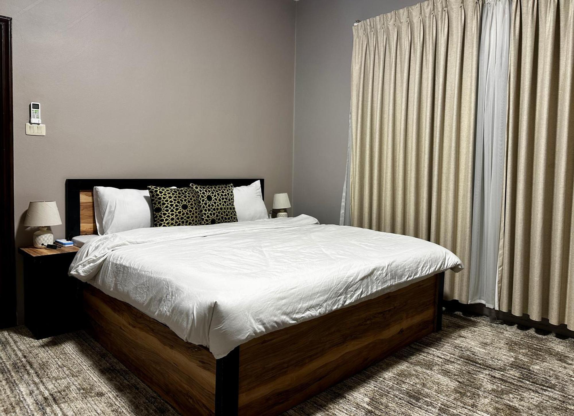 Beit Ahlan Hotel Аман Екстериор снимка