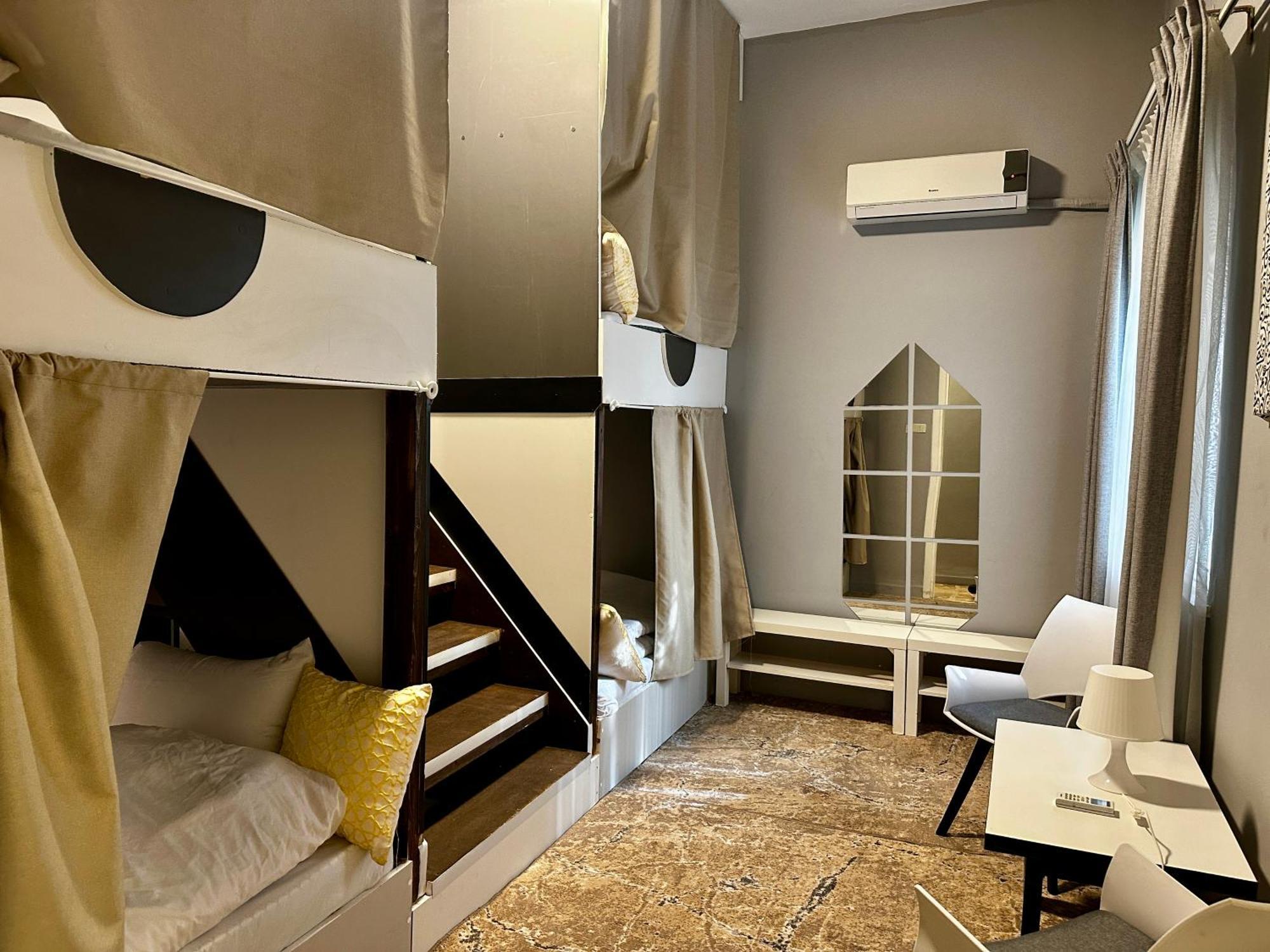 Beit Ahlan Hotel Аман Екстериор снимка
