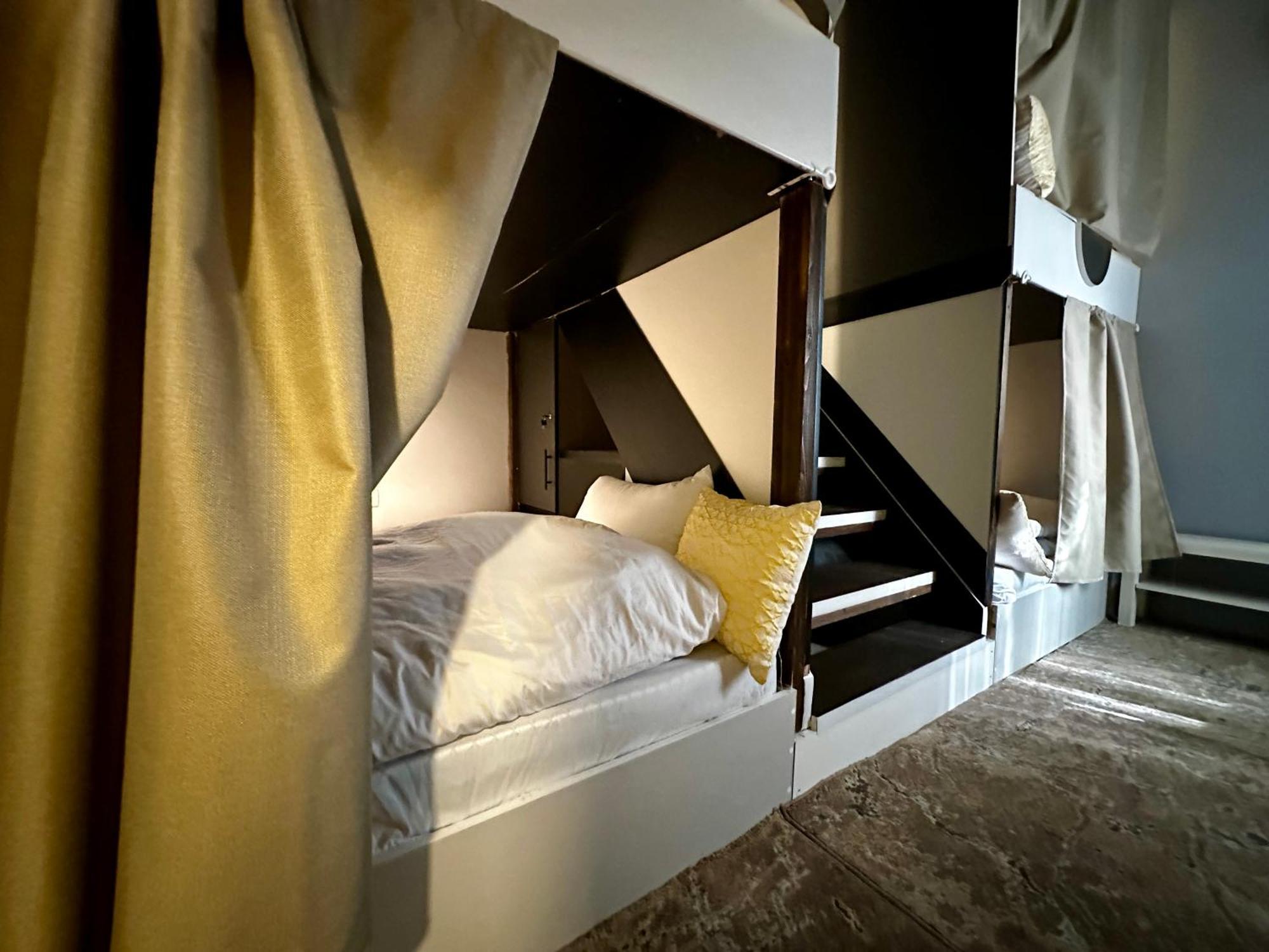 Beit Ahlan Hotel Аман Екстериор снимка
