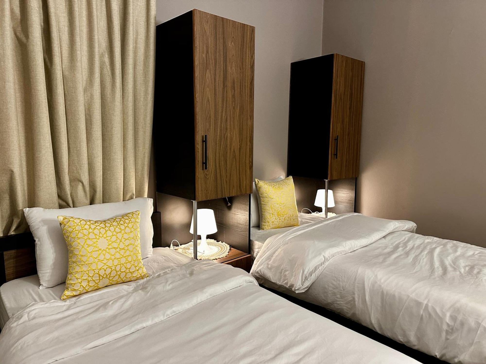 Beit Ahlan Hotel Аман Екстериор снимка